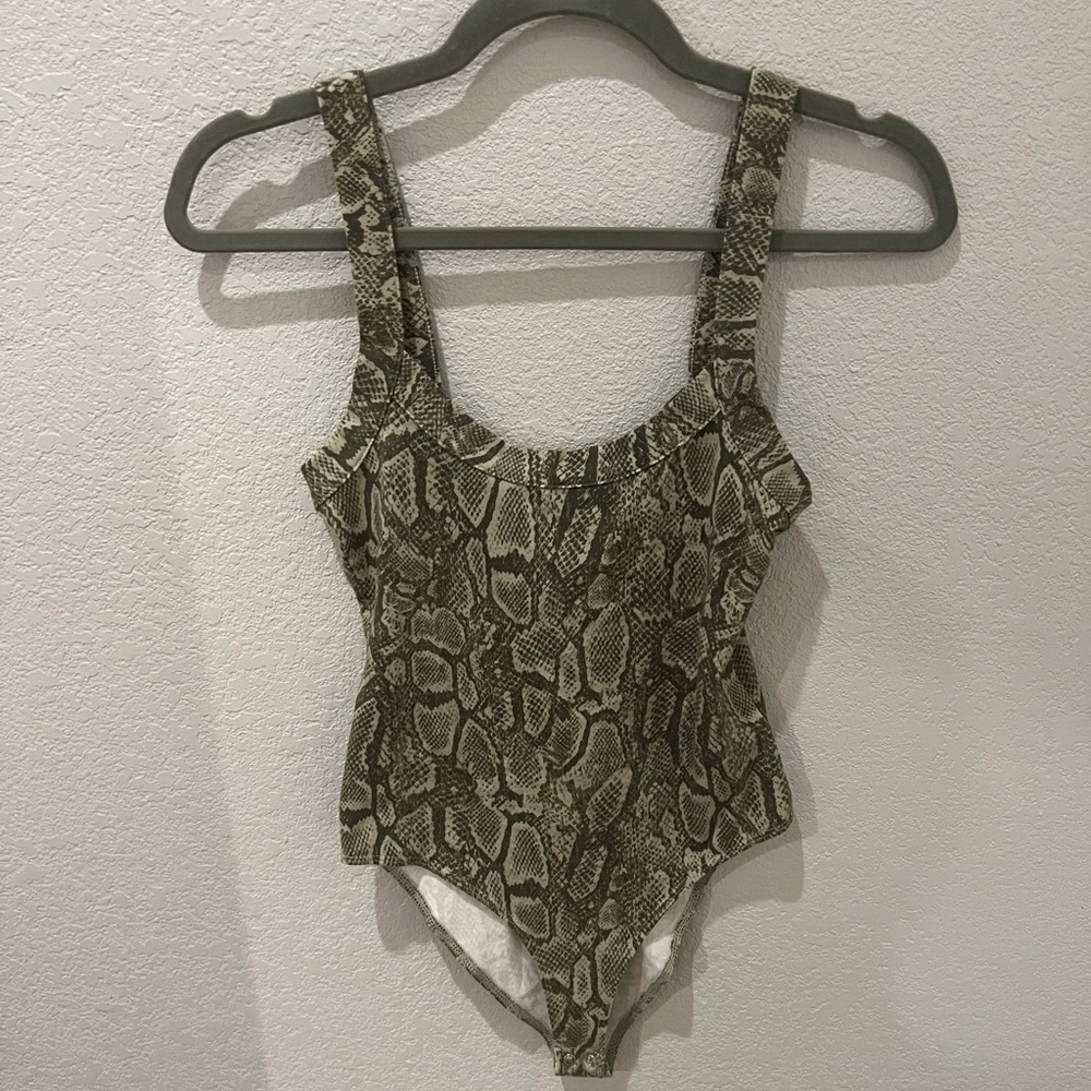 NWT Forever21 Green Snakeskin Bodysuit